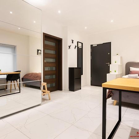 Apartment Nearto Old Town Halicka Street คราคูฟ ภายนอก รูปภาพ